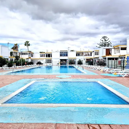 Tropical Paradise Apartament *